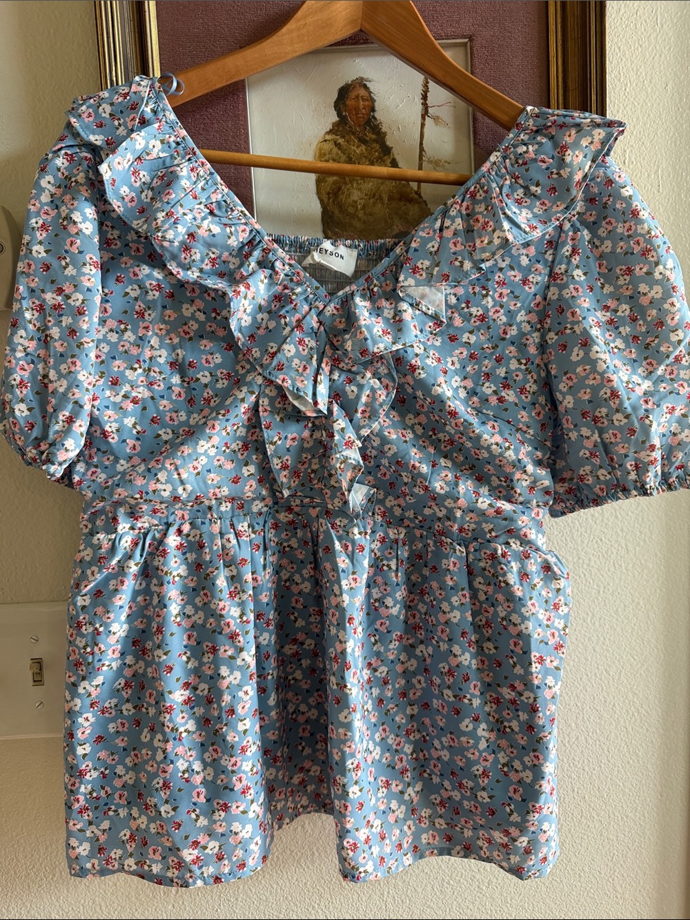 NWOT Heyson Floral Ruffle Ruched Blouse